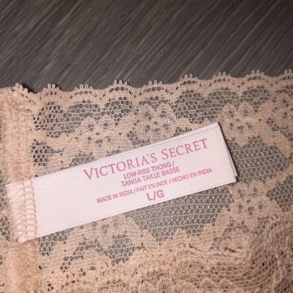 NWOT Victoria's Secret Nude Lace Thong - Picture 2 of 4